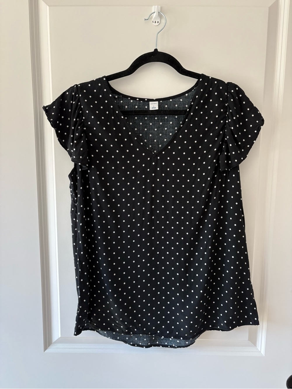 Old Navy Black and White Polka Dot V-Neck Flutter Sleeve Top